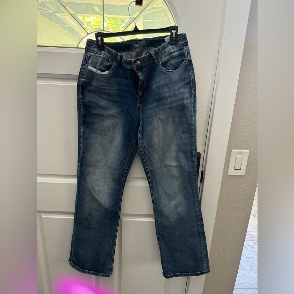 Maurice’s Curvy size 11/12 regular